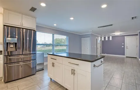 6408 7th Avenue N St Petersburg FL 33710