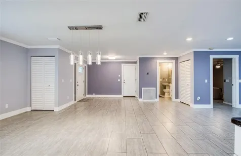 6408 7th Avenue N St Petersburg FL 33710