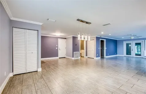 6408 7th Avenue N St Petersburg FL 33710