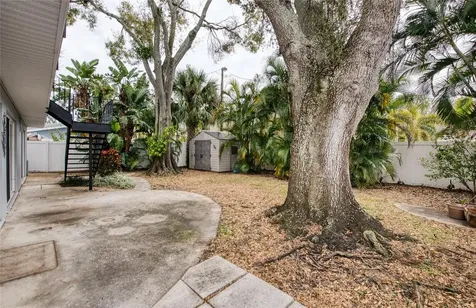 6408 7th Avenue N St Petersburg FL 33710