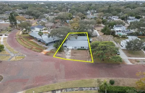 6408 7th Avenue N St Petersburg FL 33710