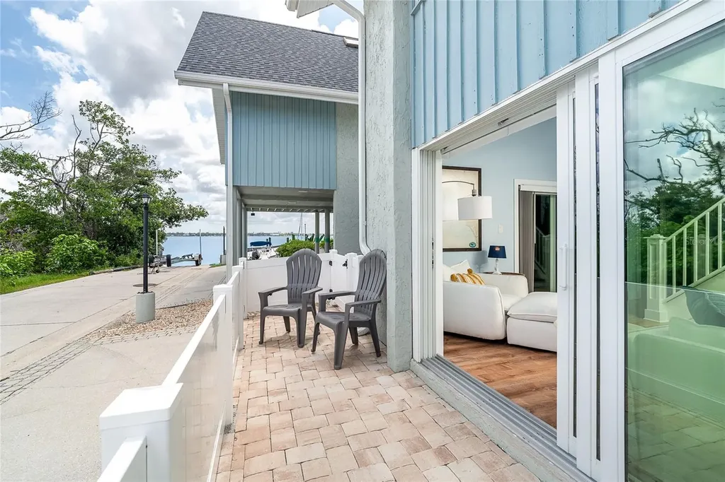 6005 N Beach Road Englewood FL 34223