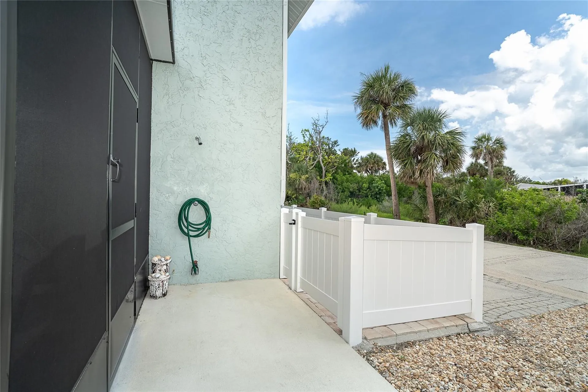 6005 N Beach Road Englewood FL 34223