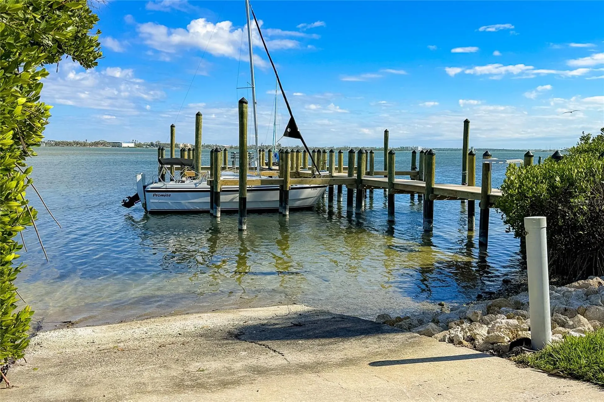 6005 N Beach Road Englewood FL 34223