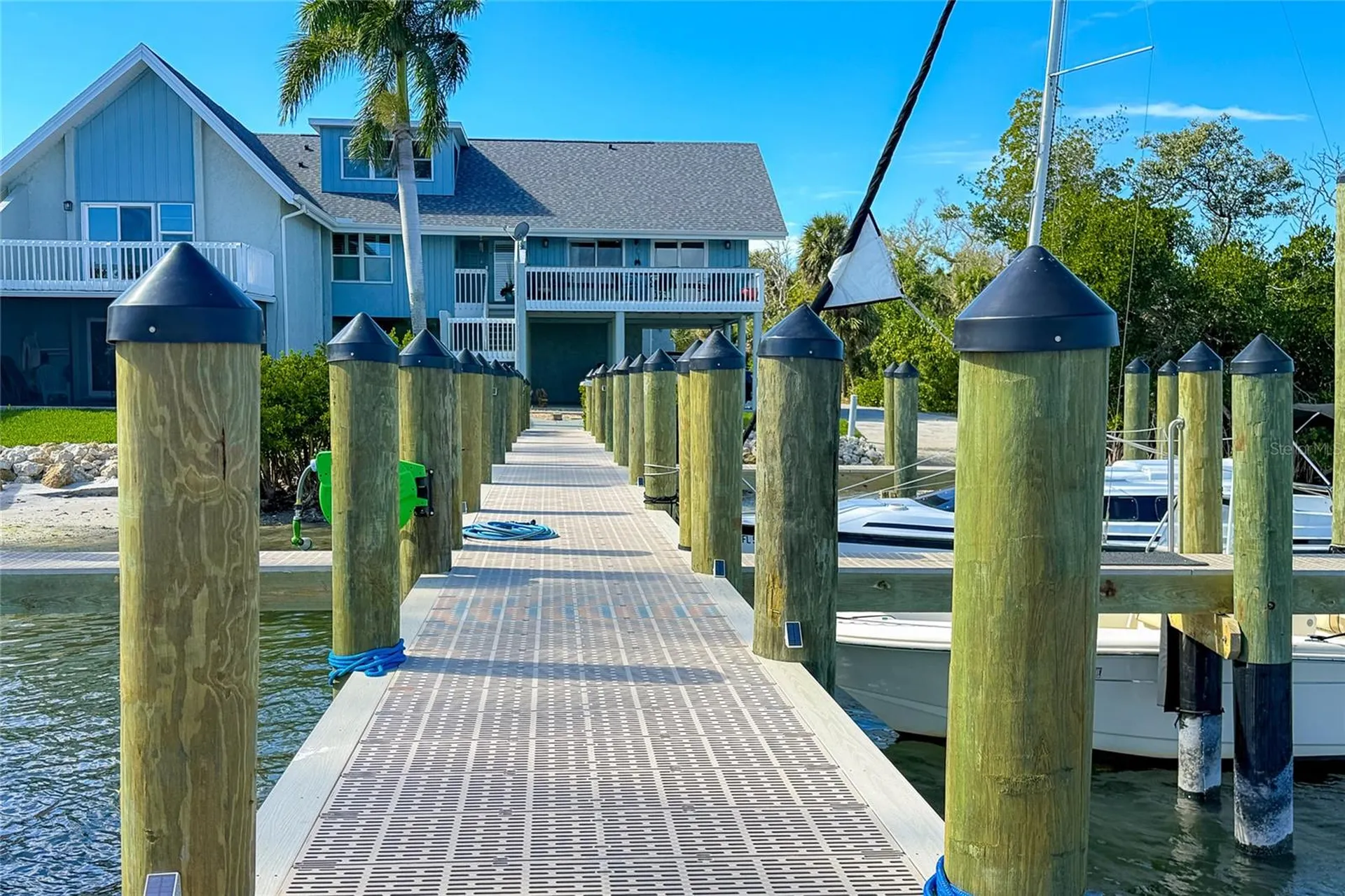 6005 N Beach Road Englewood FL 34223