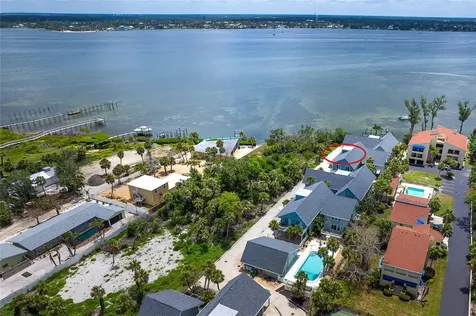 6005 N Beach Road Englewood FL 34223