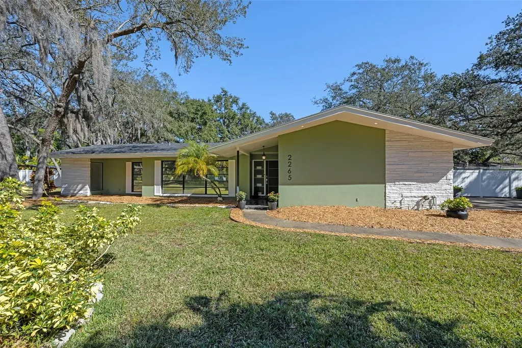 2265 Belleair Road Clearwater FL 33764