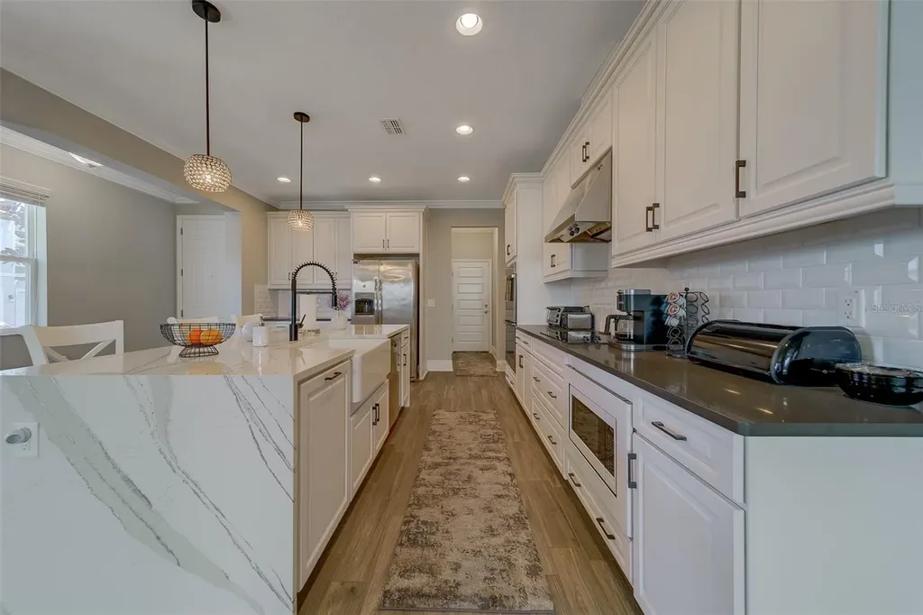 2416 Foggy Creek Circle Clearwater FL 33764