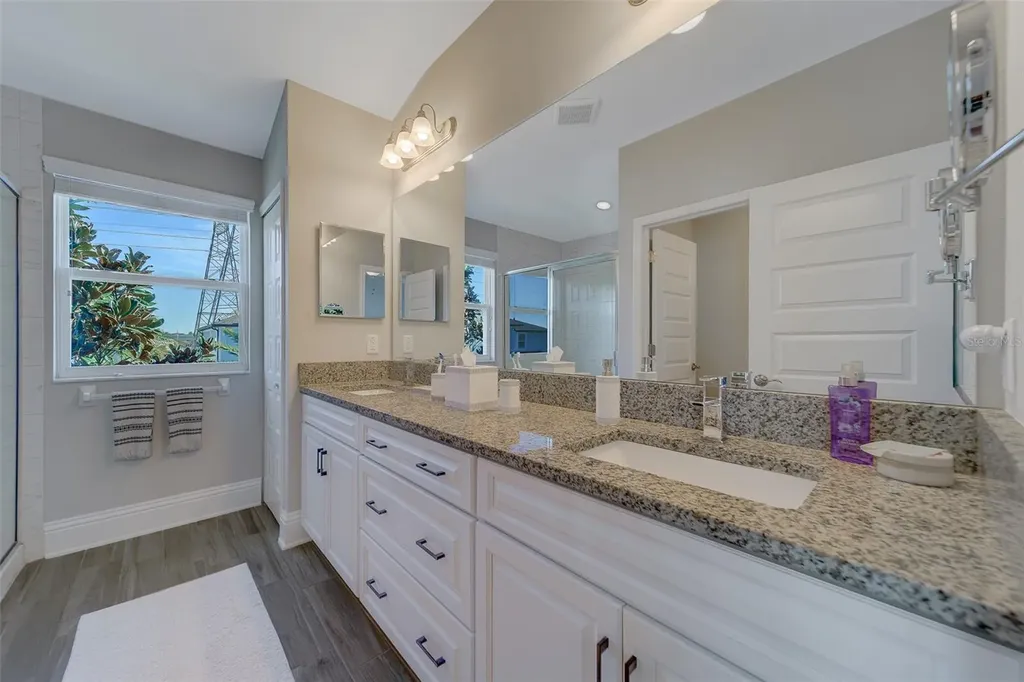 2416 Foggy Creek Circle Clearwater FL 33764
