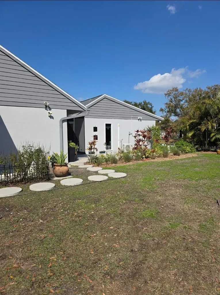 5165 Cedar Hammock Lane Sarasota FL 34232