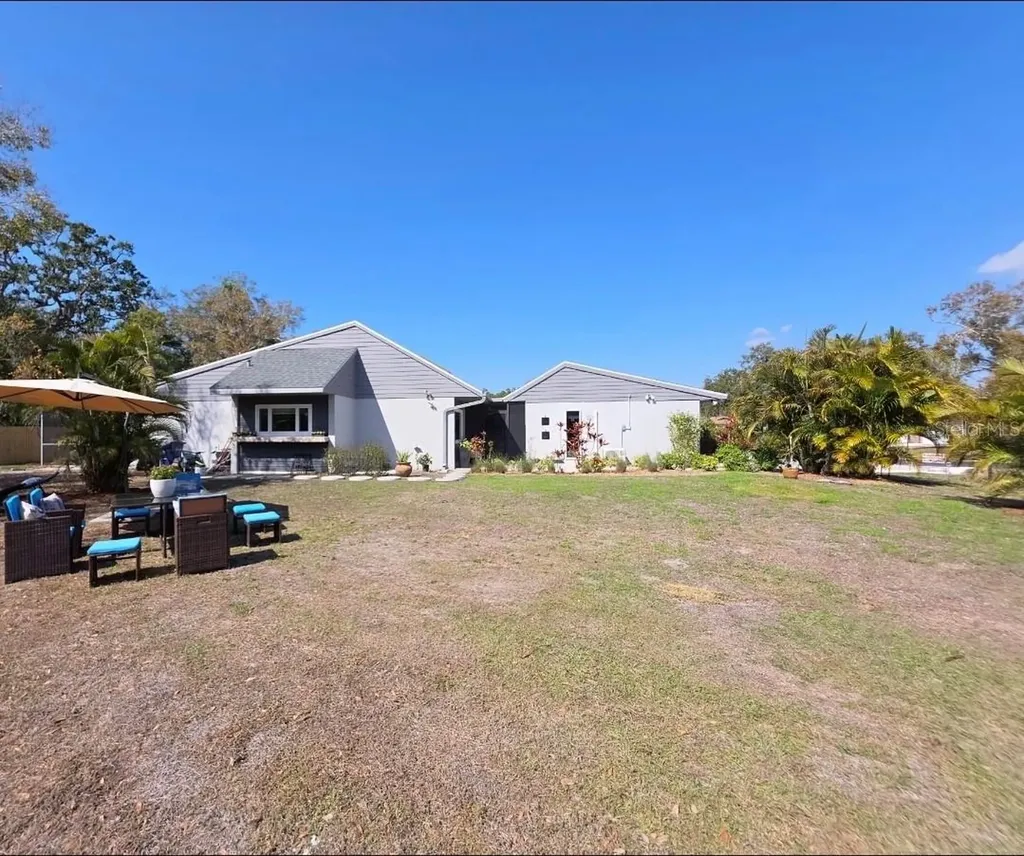 5165 Cedar Hammock Lane Sarasota FL 34232