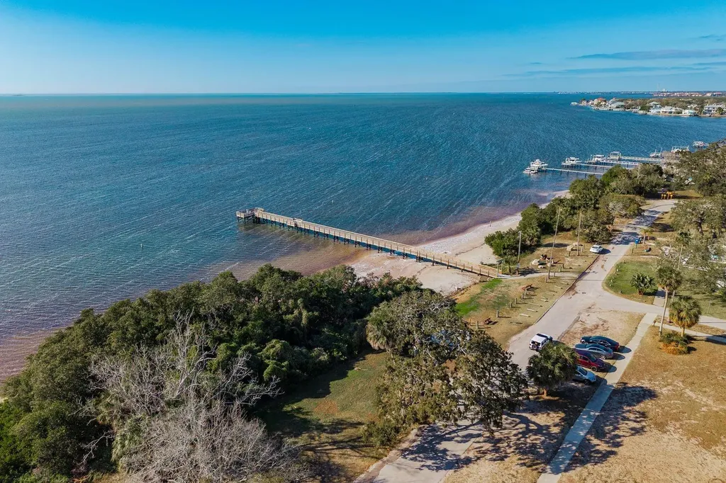 550 Ontario Avenue Crystal Beach FL 34681