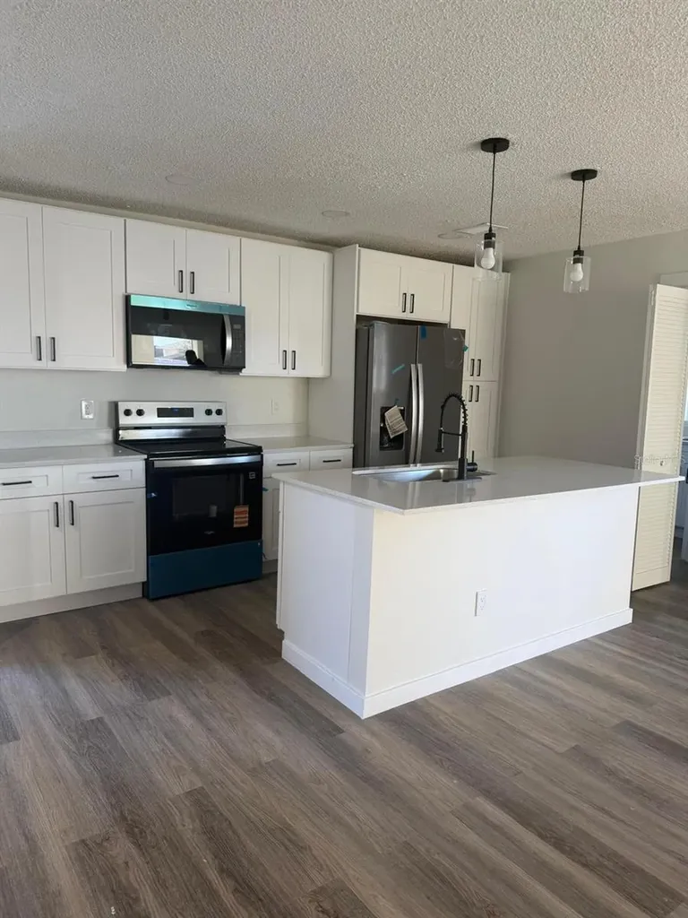 114 Floral Drive Kissimmee FL 34743