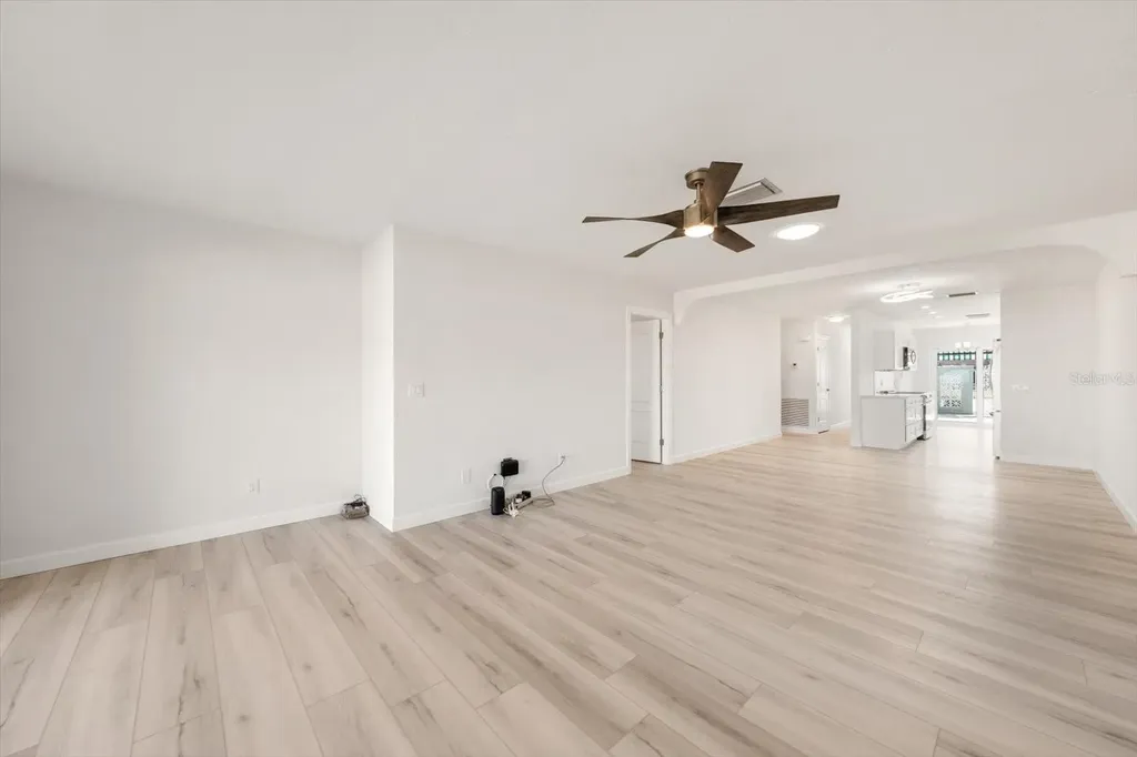 383 Boca Ciega Point Boulevard N St Petersburg FL 33708