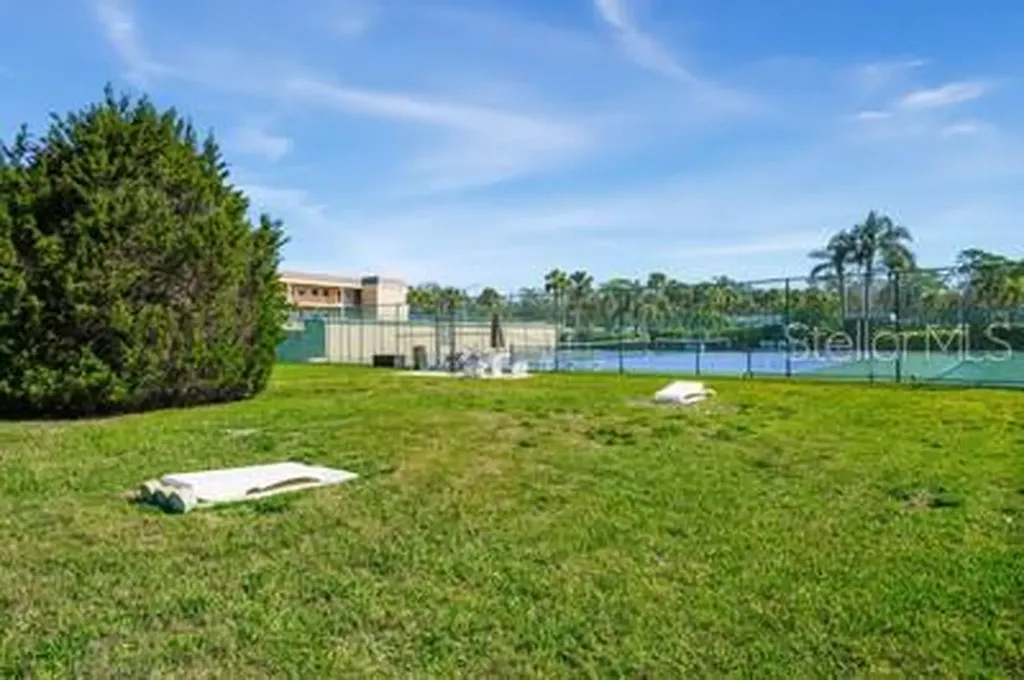 383 Boca Ciega Point Boulevard N St Petersburg FL 33708