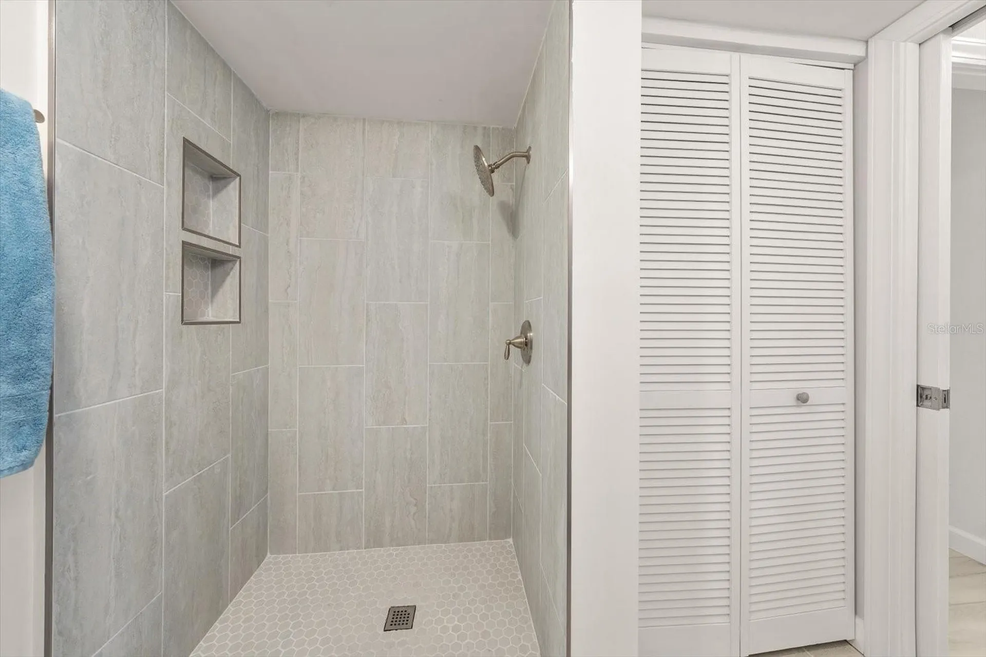 383 Boca Ciega Point Boulevard N St Petersburg FL 33708