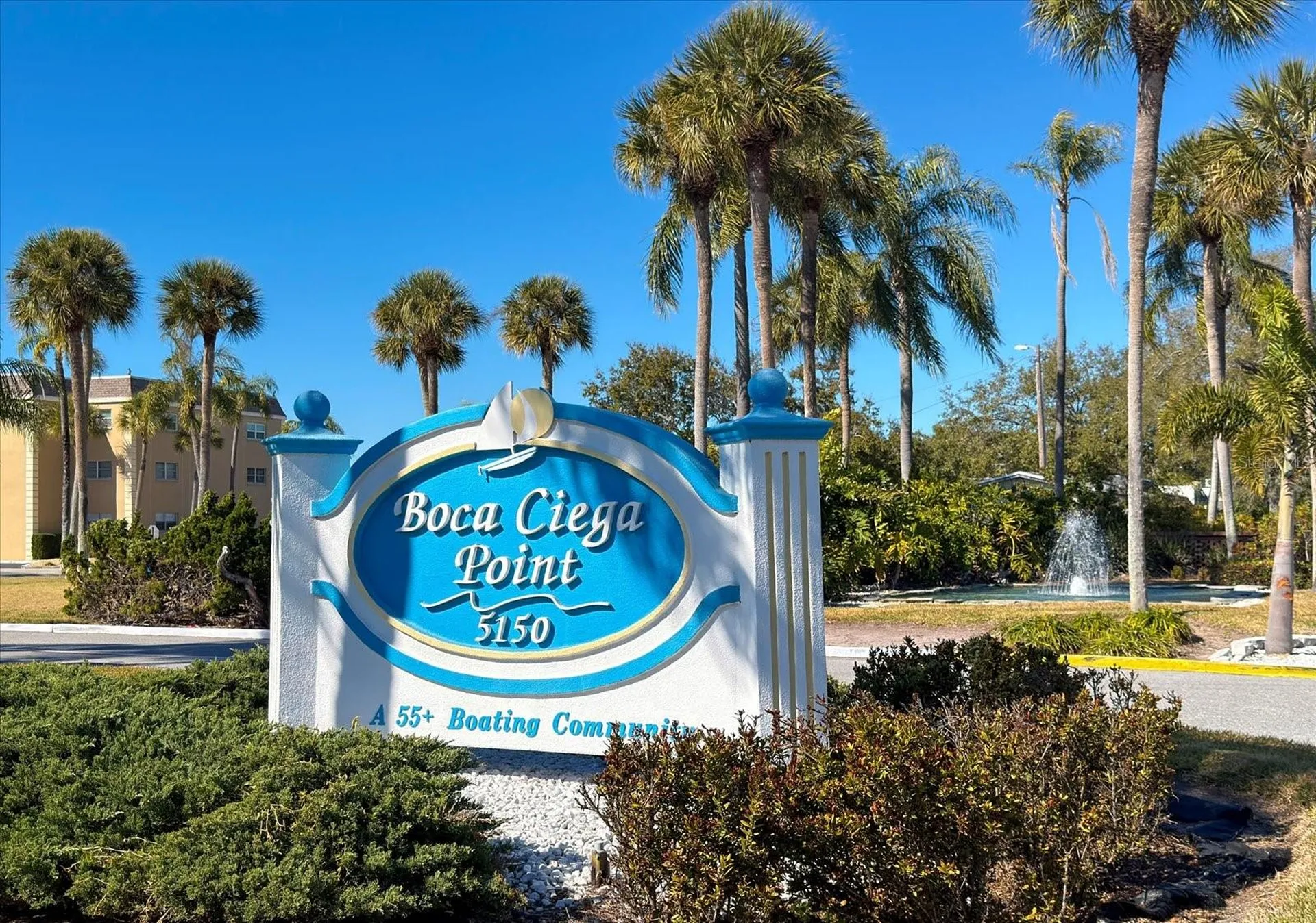 383 Boca Ciega Point Boulevard N St Petersburg FL 33708