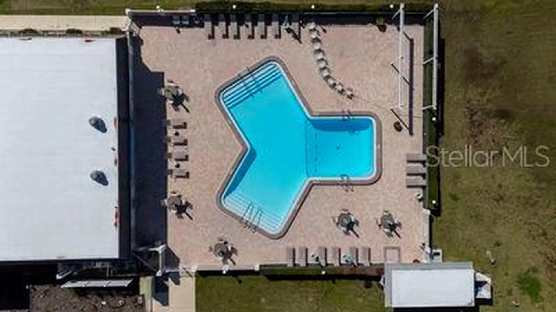 383 Boca Ciega Point Boulevard N St Petersburg FL 33708