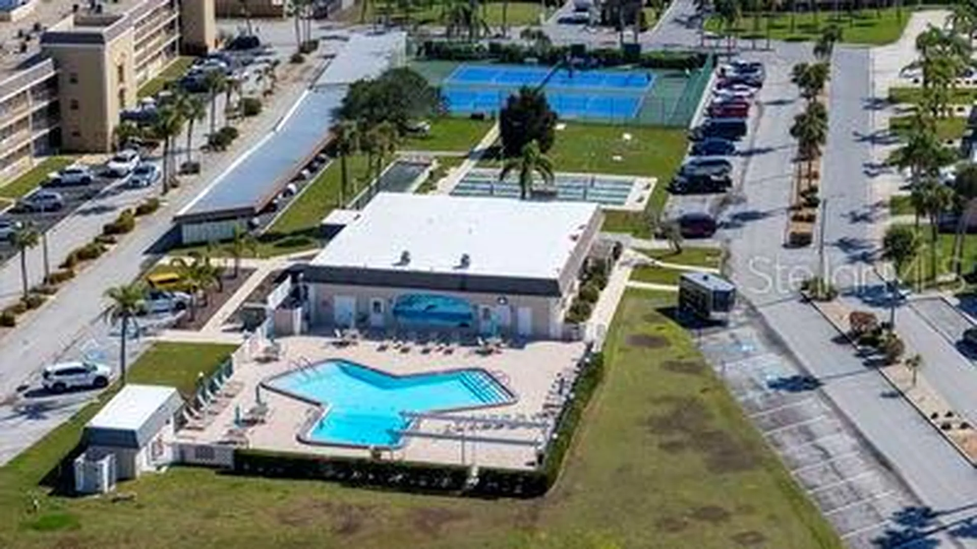 383 Boca Ciega Point Boulevard N St Petersburg FL 33708