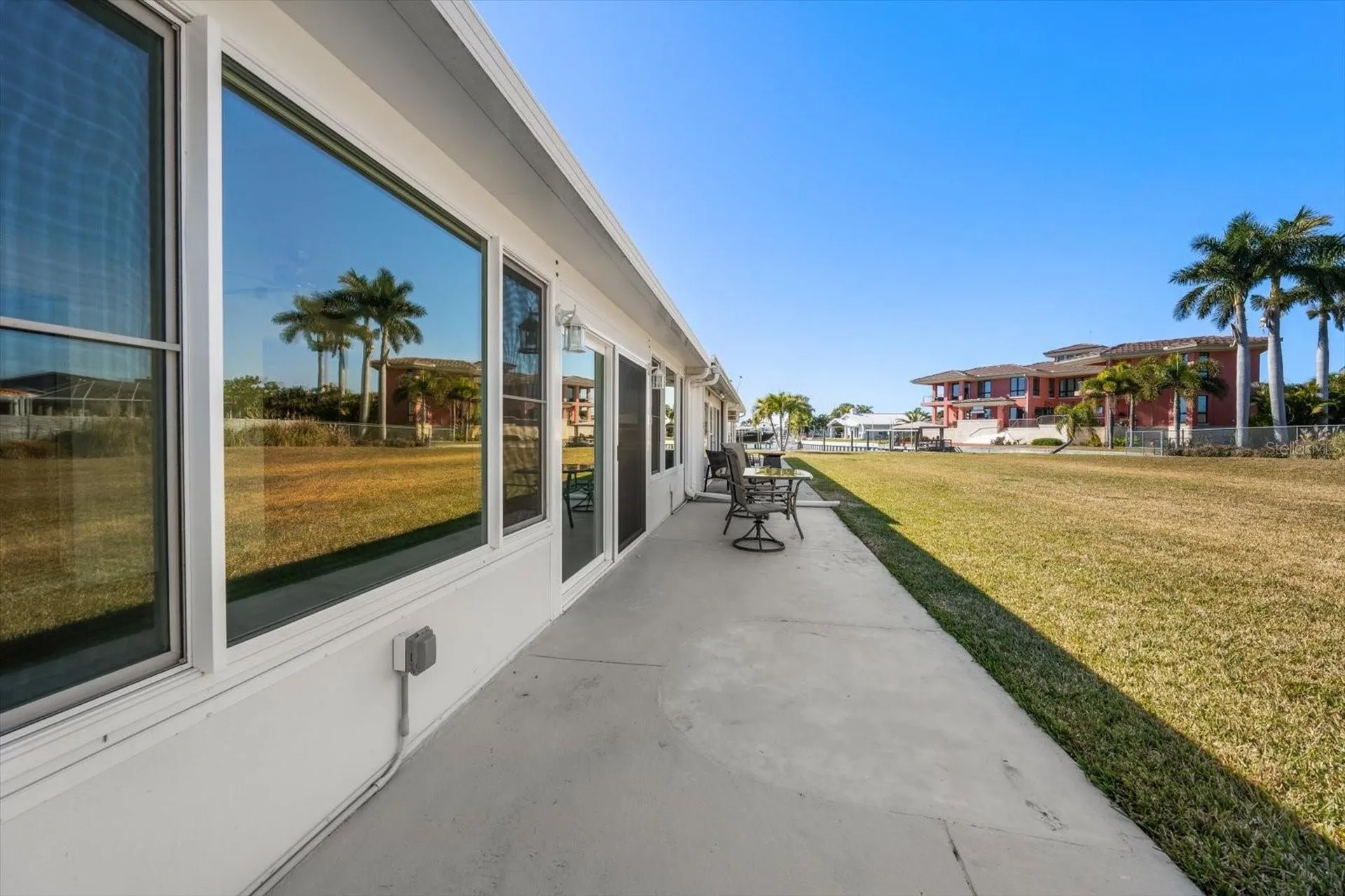 383 Boca Ciega Point Boulevard N St Petersburg FL 33708