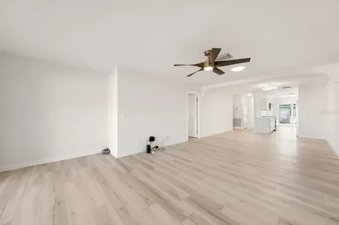 383 Boca Ciega Point Boulevard N St Petersburg FL 33708