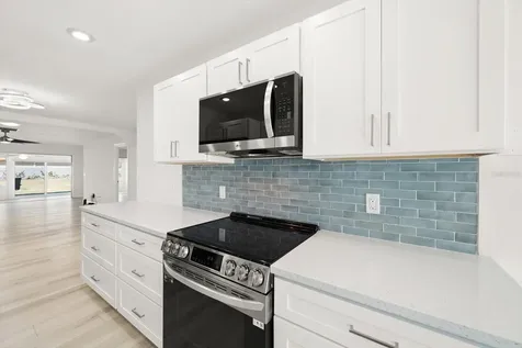 383 Boca Ciega Point Boulevard N St Petersburg FL 33708