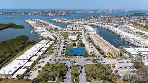 383 Boca Ciega Point Boulevard N St Petersburg FL 33708