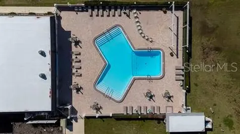 383 Boca Ciega Point Boulevard N St Petersburg FL 33708