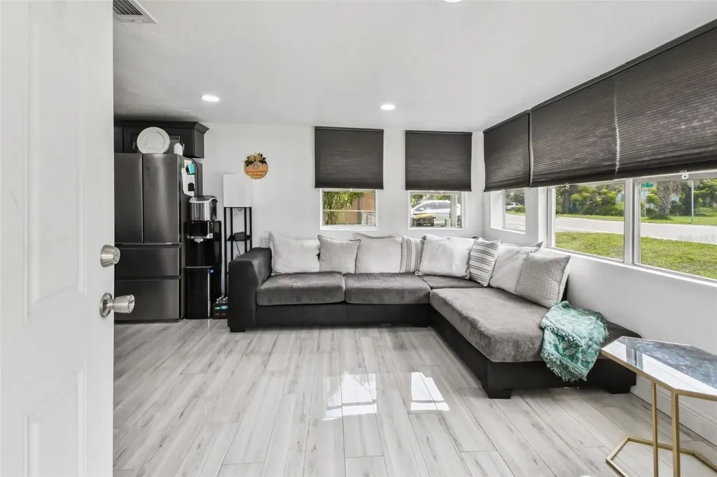 1929 W Highland Street Lakeland FL 33815