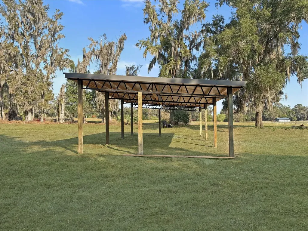 5378 W Highway 329 Reddick FL 32686