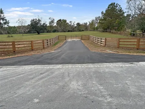 5378 W Highway 329 Reddick FL 32686