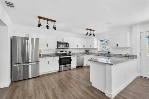 2867 51st Avenue S St Petersburg FL 33712