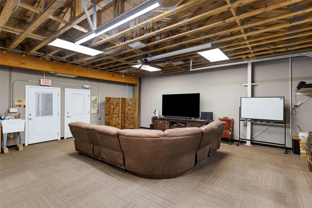 4430 Mcashton Street Sarasota FL 34233