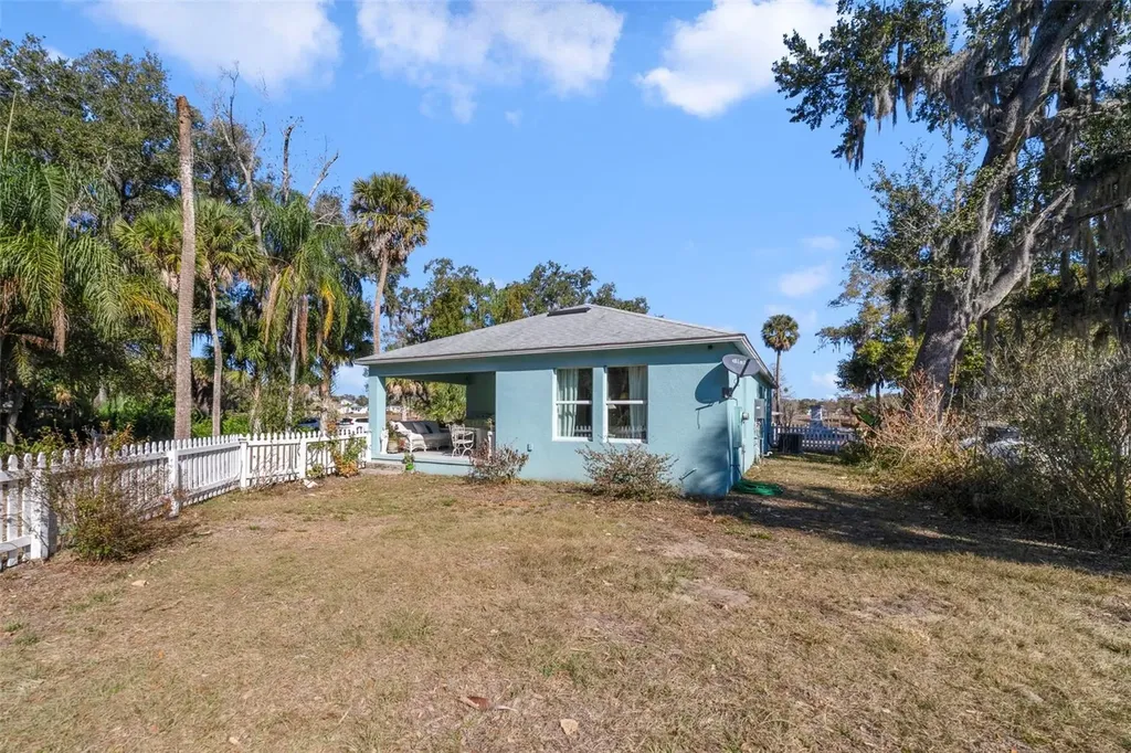 1239 Saint Anne Shrine Road Lake Wales FL 33898