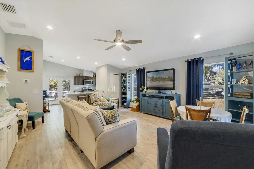 1239 Saint Anne Shrine Road Lake Wales FL 33898