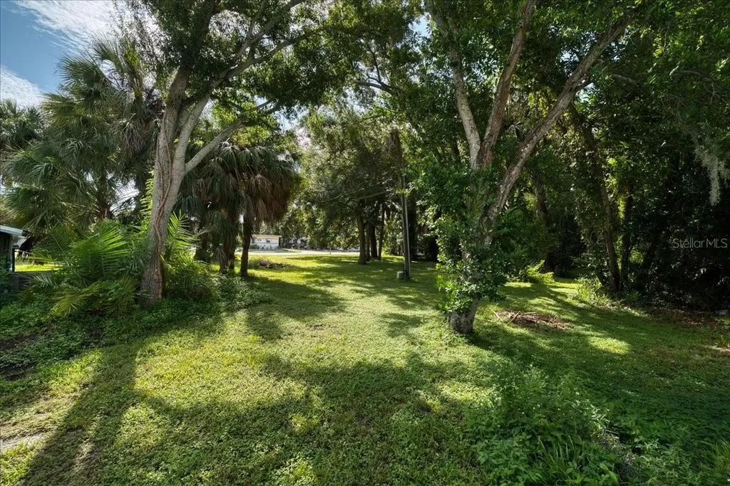 1040 Broadway Dunedin FL 34698