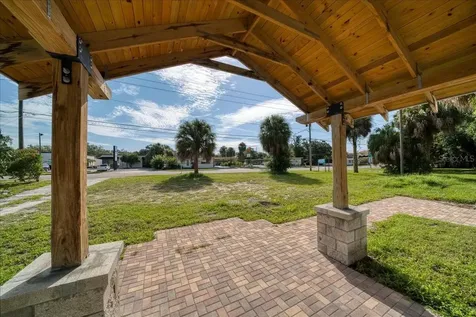 1040 Broadway Dunedin FL 34698