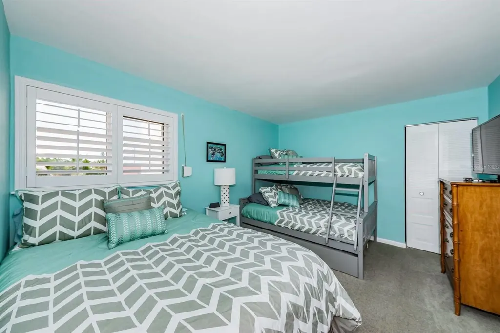 5505 Puerta Del Sol Boulevard S St Petersburg FL 33715