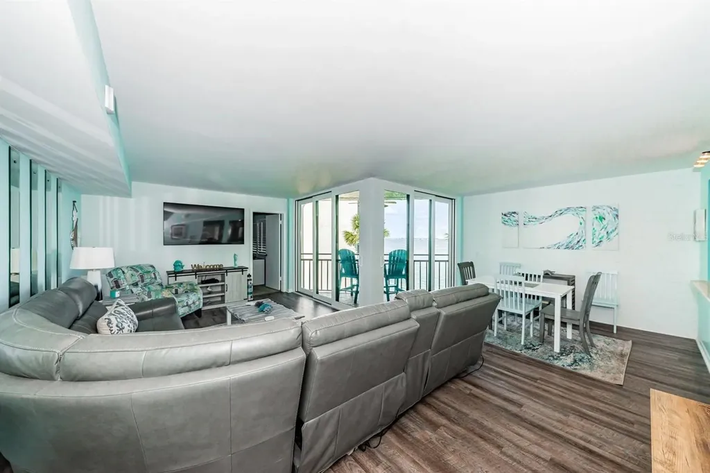 5505 Puerta Del Sol Boulevard S St Petersburg FL 33715