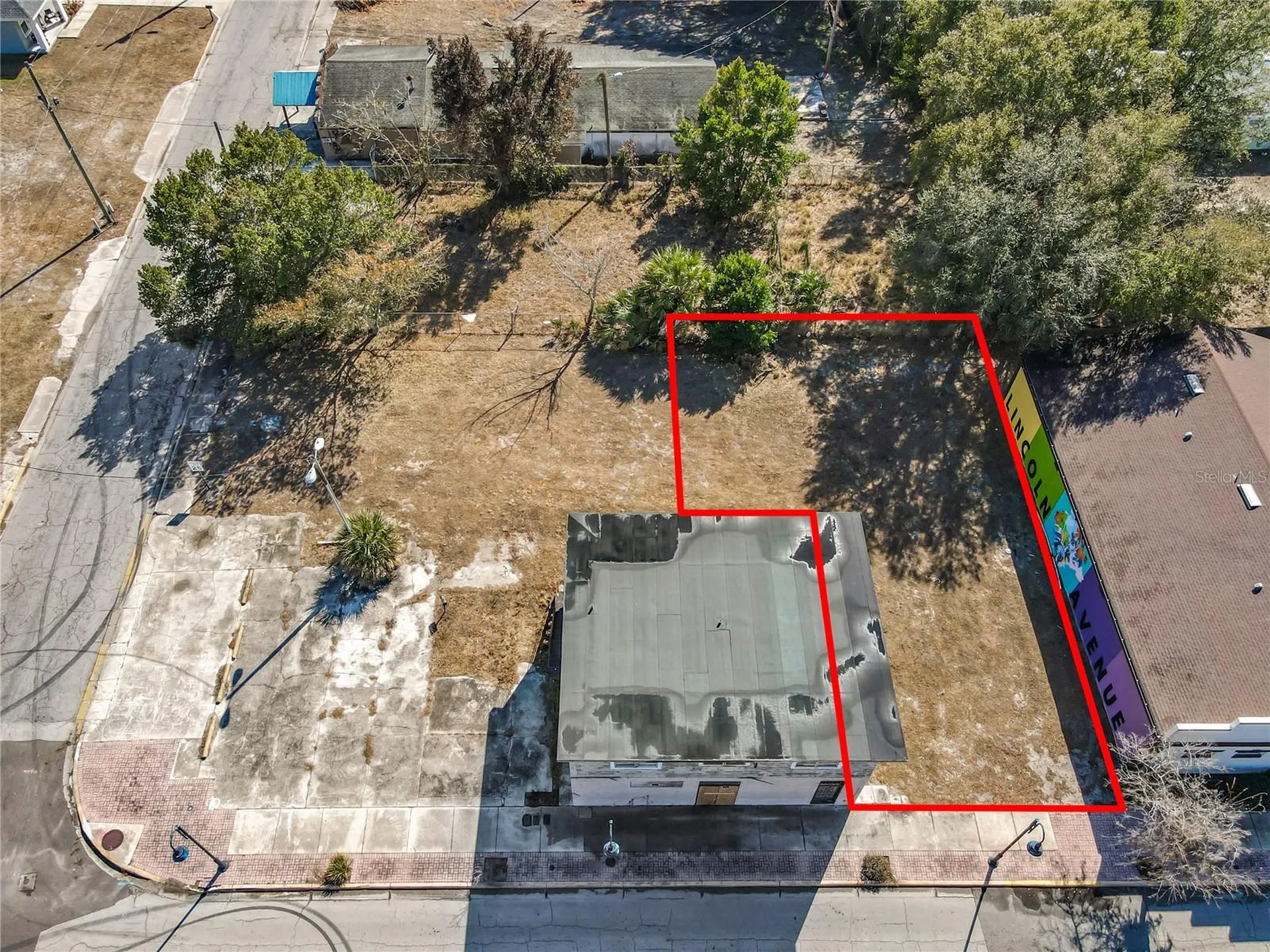 Lincoln Avenue W Lake Wales FL 33853