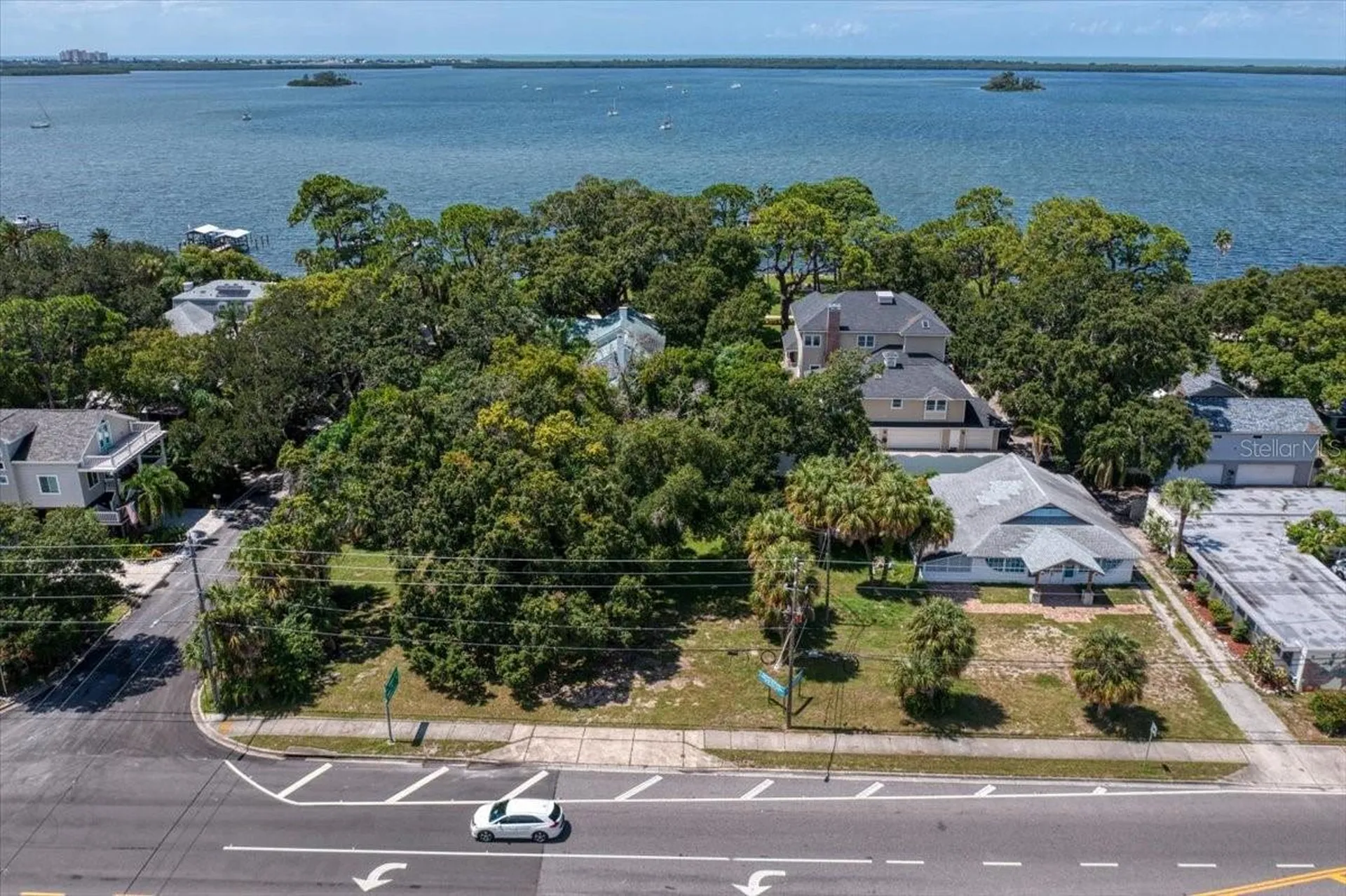 1040 Broadway Dunedin FL 34698
