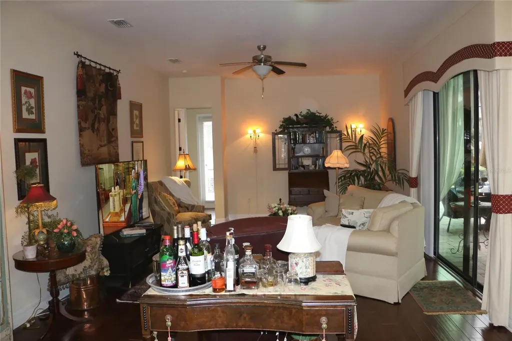 25447 High Hampton Circle Sorrento FL 32776