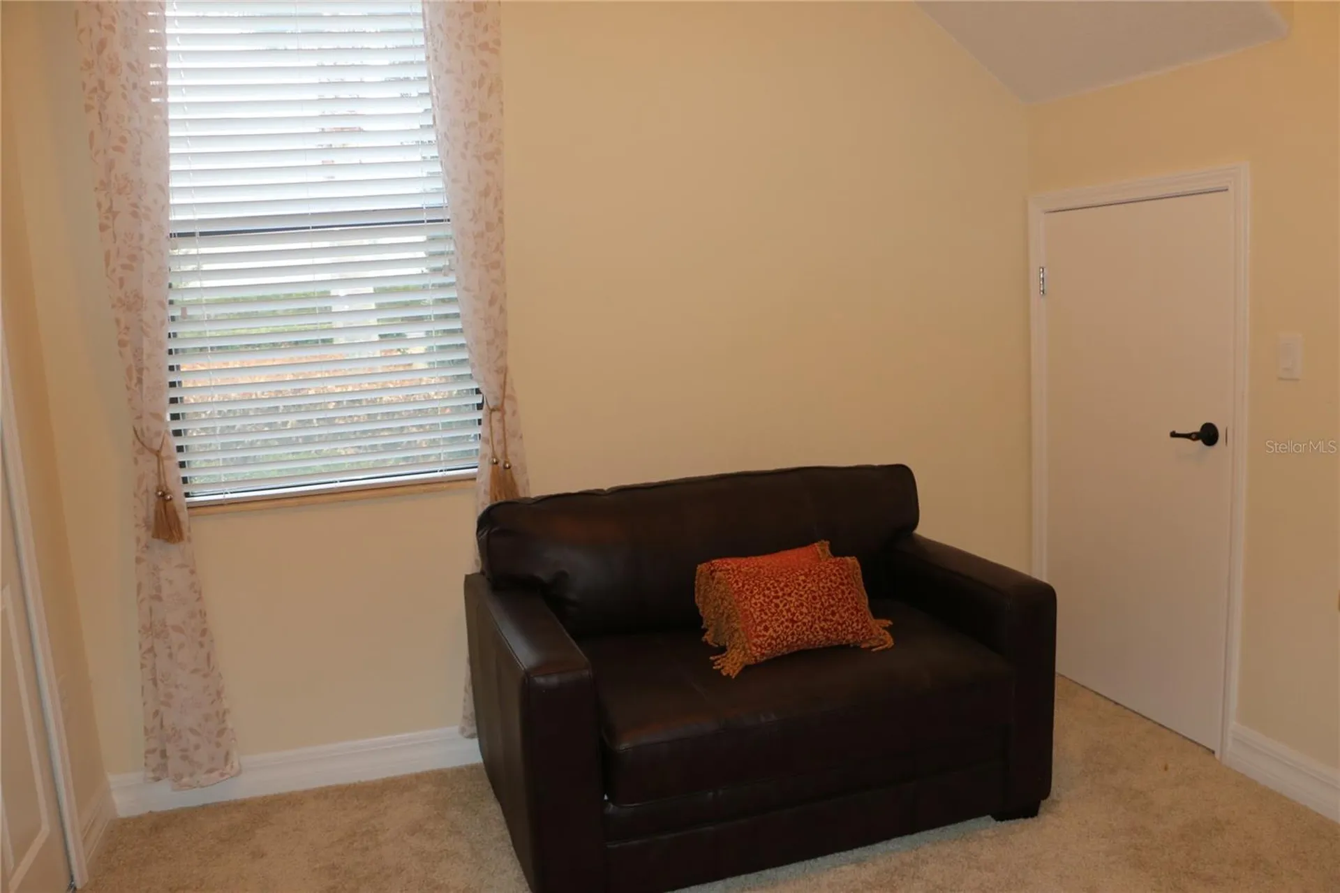 25447 High Hampton Circle Sorrento FL 32776