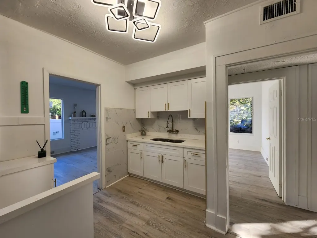 1311 11th Avenue S St Petersburg FL 33705