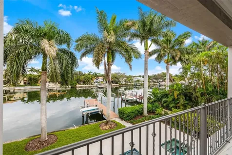 851 Brightwaters Boulevard NE St Petersburg FL 33704
