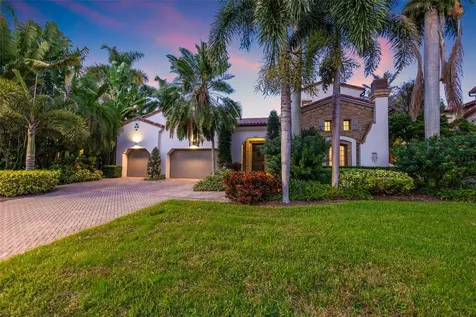 851 Brightwaters Boulevard NE St Petersburg FL 33704