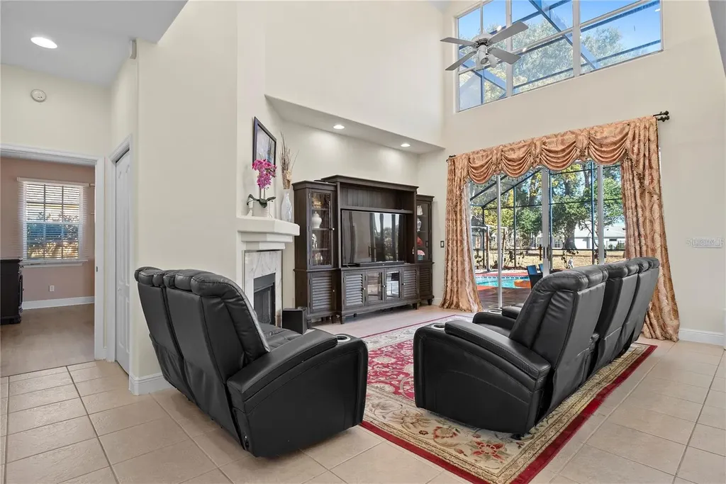 16727 Royal Palm Drive Groveland FL 34736