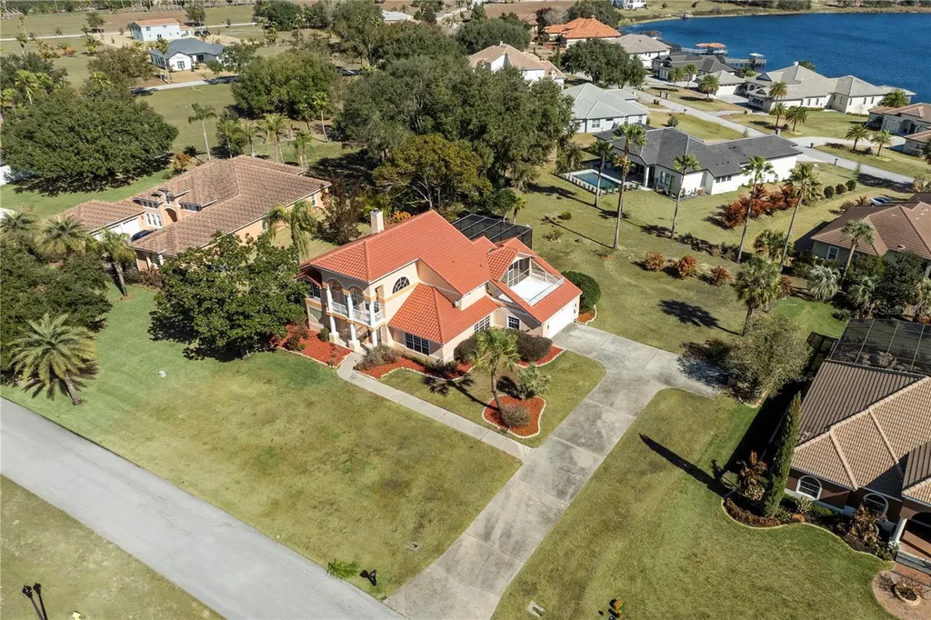 16727 Royal Palm Drive Groveland FL 34736