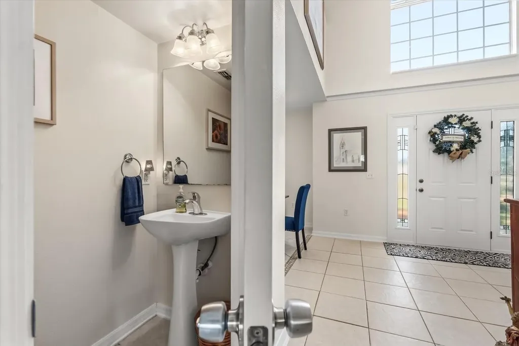 1678 Ridgemoor Drive Mascotte FL 34753