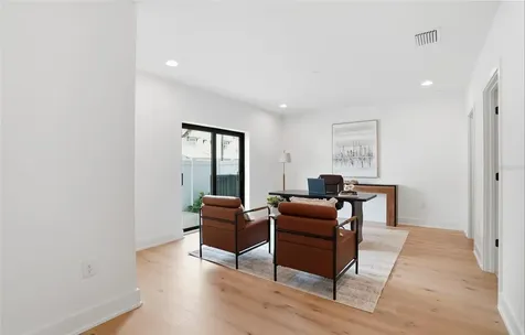 3002 W Platt Tampa FL 33609